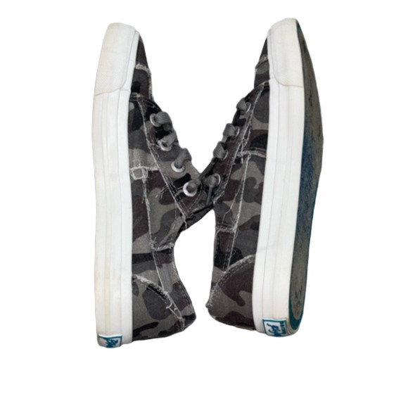 Blowfish Malibu Maxine 2 Memory Foam Slip On Canvas Sneakers - Picture 7 of 7